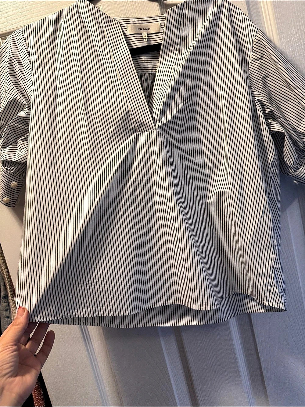 FRAME The V-Neck Popover Top Striped Blouse White & Blue XS